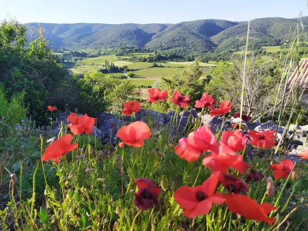 Frente al lavadero - Habitación independiente - Vacaciones y fines de semana en Méthamis