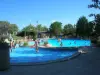 Gite de la Cisampe - La piscine de Montpezat, à 200 mètres du gîte