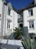 HÔTEL Le 6 3 Resto Home Petit Hôtel de Charme - Bed & breakfast - Holidays & weekends in Port-en-Bessin-Huppain
