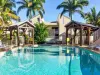 Oasis - Appartement avec jardin dans résidence avec piscine - Location - Vacances & week-end à Saint-Gilles-les-Bains