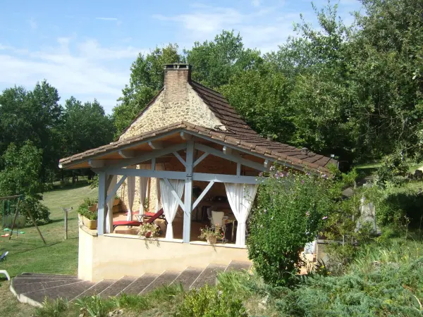 La petite maison dans la prairie - Ferienunterkunft - Urlaub & Wochenende in Saint-Chamassy