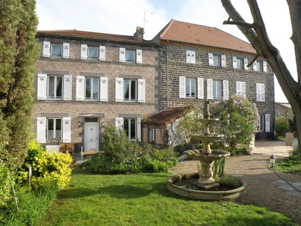 En la sede de la Casa Trefles - Habitación independiente - Vacaciones y fines de semana en Saint-Ignat