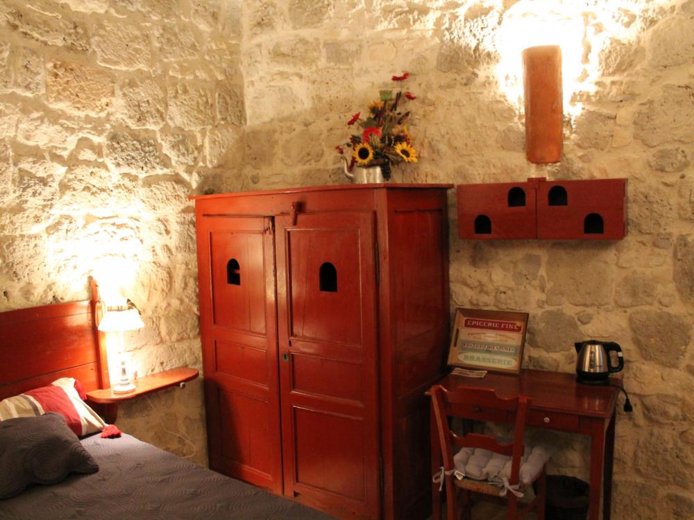 La Tour de Brazalem - L'armoire, chambre de la Tour
