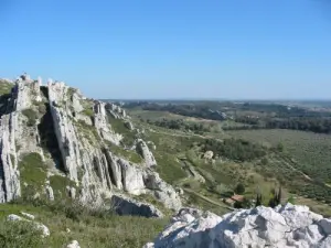 Alpilles offer beautiful strata - Maussane-les-Alpilles