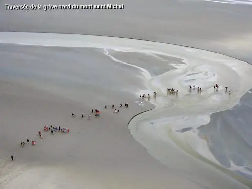 La baie du Mont-Saint-Michel - Traversée pédestre de la grève Nord (© Jean Espirat)