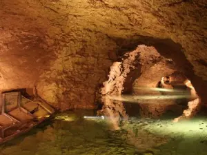 Underground lake (© DR)