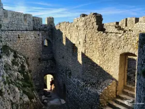 Peyrepertuse