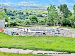 Dorres - Outdoor thermal pool (© J.E)