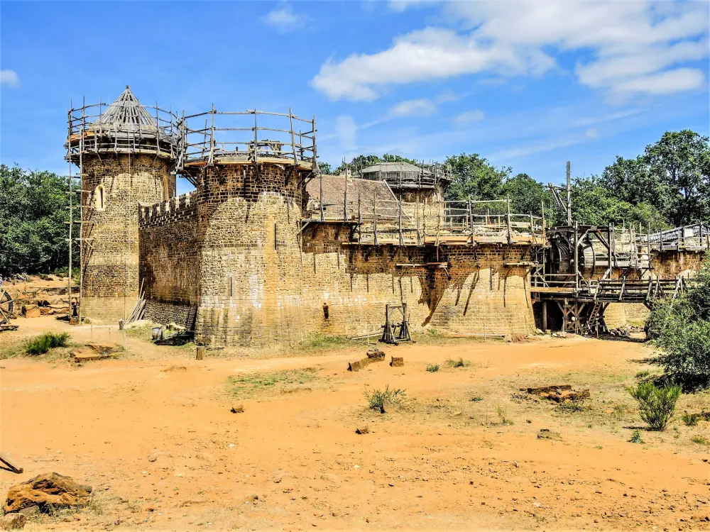 Le chantier médiéval de Guédelon - Vue d'ensemble, 2019 (© J.E)