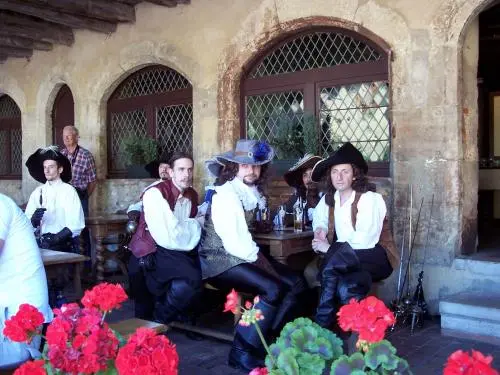 La Dombes - Spectacle à Pérouges (© Jean Espirat)