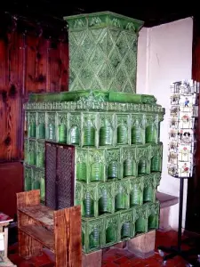 the stove in the tavern of the castle (© JE)