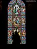 修道院教会のステンドグラス（©Jean Espirat）