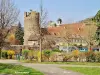 South tower of the old medieval wall (© Jean Espirat)