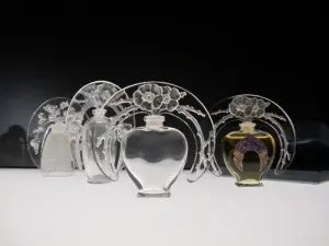 Lalique Parfüm-Flaschen