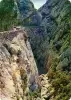 carretera provincial a través de las gargantas de Galamus