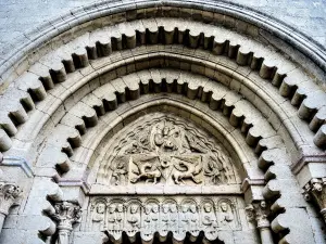 Timpano della Chiesa di Nostra Signora di Ganagobie (© J.E)