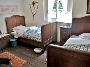 Schlafzimmer des Landhauses (© JE)