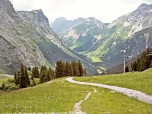 Pralognan vu du refuge des Barmettes (© Jean Espirat)