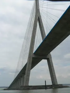 Le pont de Normandie (© Frantz)