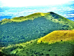 Der große Suchet (rechts) und Como puy (© J. E)