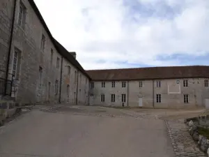 Château de Joux - Hof