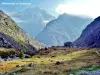 Rifugio Giobernay a crepuscolo ( © Jean Espirat )