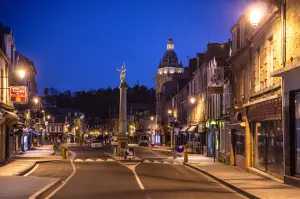 Les lumières scintillent sur la Normandie