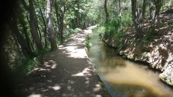 Along the Bohère Canal - Hikes & walks in Prades