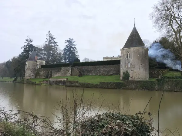 Plessis Park van Chaudron-en-Mauges - Wandeltochten & wandelingen in Montrevault-sur-Èvre