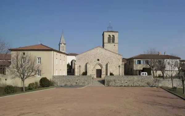 Van de Puy naar de vijver - Wandeltochten & wandelingen in Lézigneux