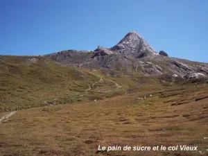 Ristolas - Pain de sucre et col Vieux (© J.E)