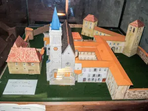 Model van de abdij - In de kerk (© J.E)