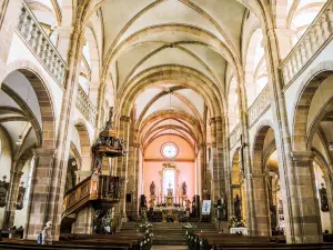 Nave de la Iglesia de San Richarde (© J.E)