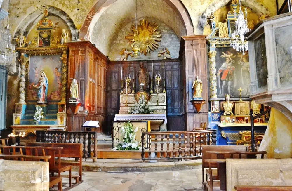 Ansouis - L'intérieur de l'église Saint-Martin