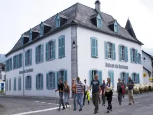 House of Barétous