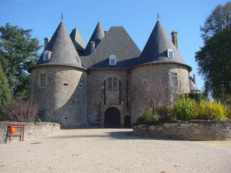 Office de Tourisme d'Arnac-Pompadour - Point information à Arnac-Pompadour