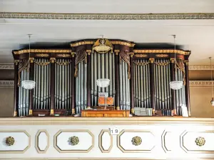 Church organ (© J.E)