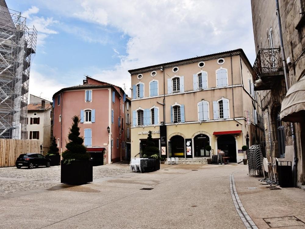 Photos Aubenas Tourism & Holiday Guide