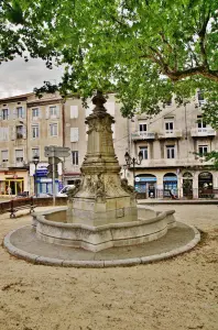 Brunnen