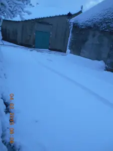 Straat onder de sneeuw