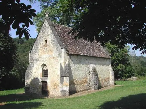 Kapelle Saint-Rémy - Monument in Auriac-du-Périgord