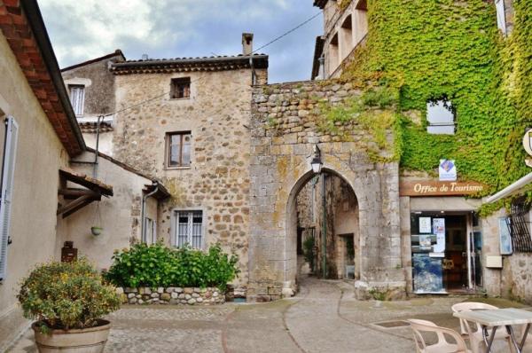 Le village