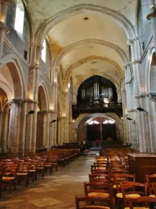 Saint-Lazare collegiale