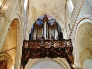 Saint-Lazare collegiale