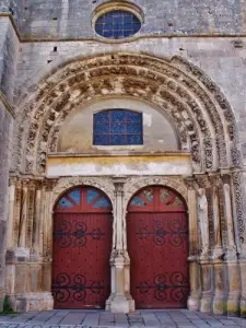 collegiale Portale Saint-Lazare