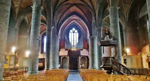 Interieur van de kerk