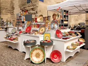 Avignon 陶工市場