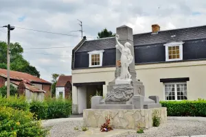 Le monument aux Morts