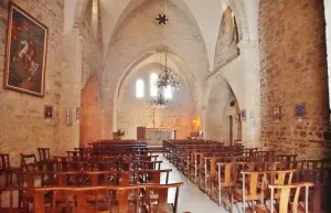 Het interieur van de kerk van Saint-Maurice