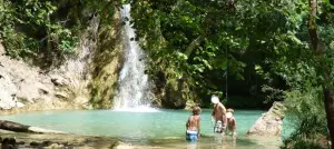 Vallon des Carmes and bathing